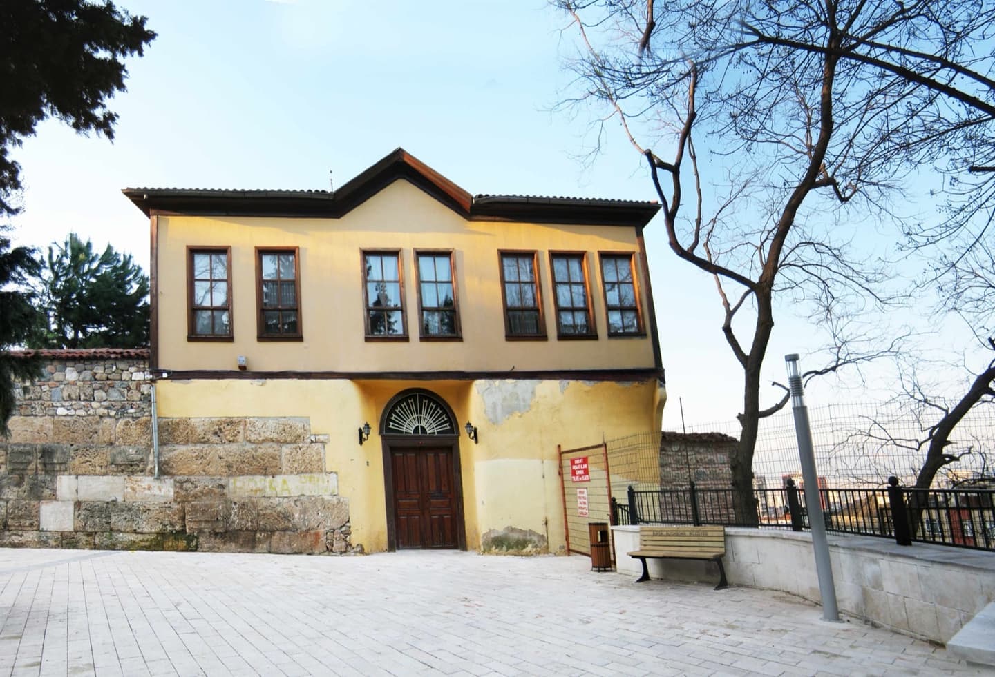 Bursa-Burg und Sultanatstor: 2.200 Jahre alte Mauern, Hisar-Zitadelle & Führer - Bild 4