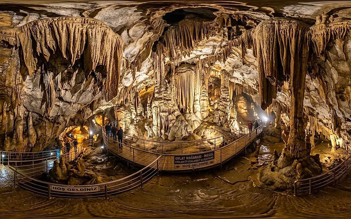 Oylat-Höhle (Zweitgrößte Höhle Türkiyes)