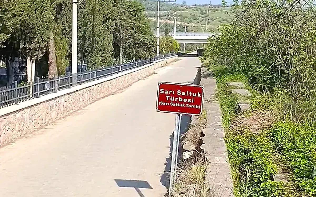 Makam Baba Sultan (Geyikli Baba) & Danau Bendungan