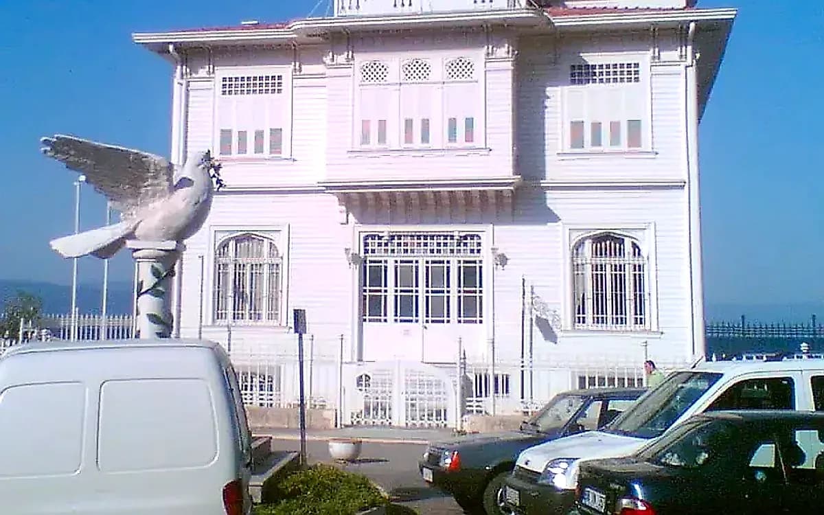 Mudanya Ortodoks Kilisesi (Uğur Mumcu Cultural Center)