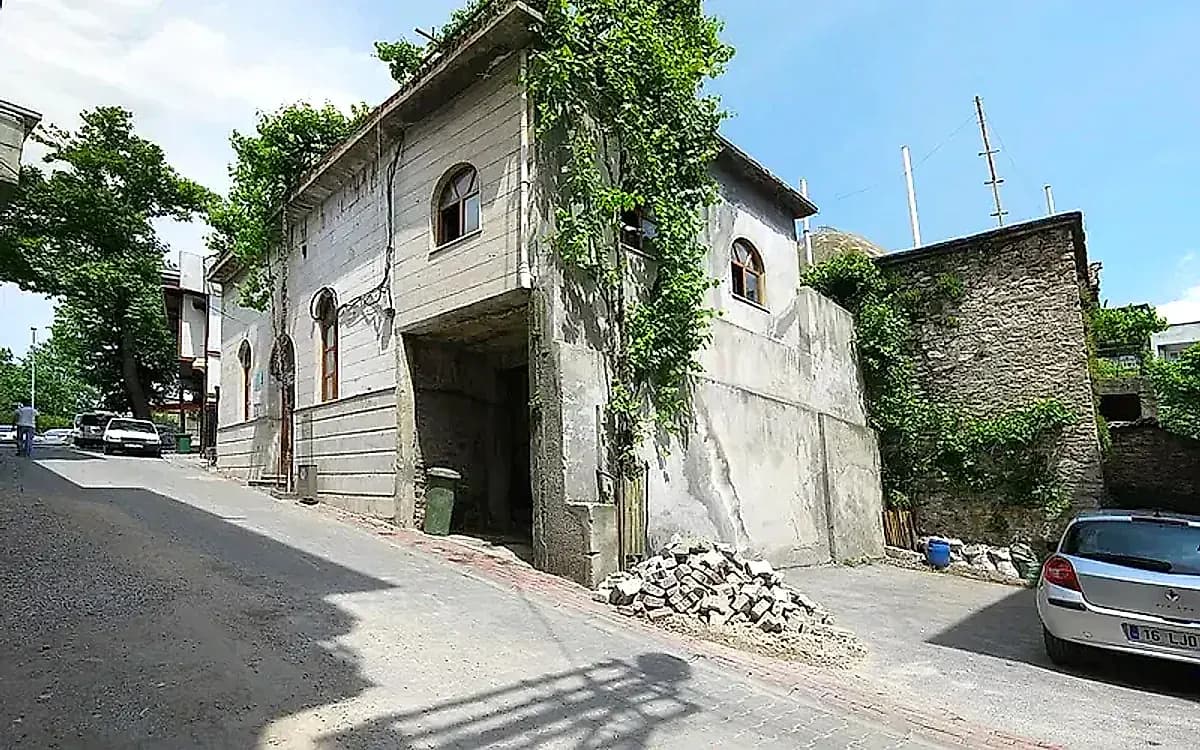 Şengül Bathhouse (Silversmiths Bazaar)