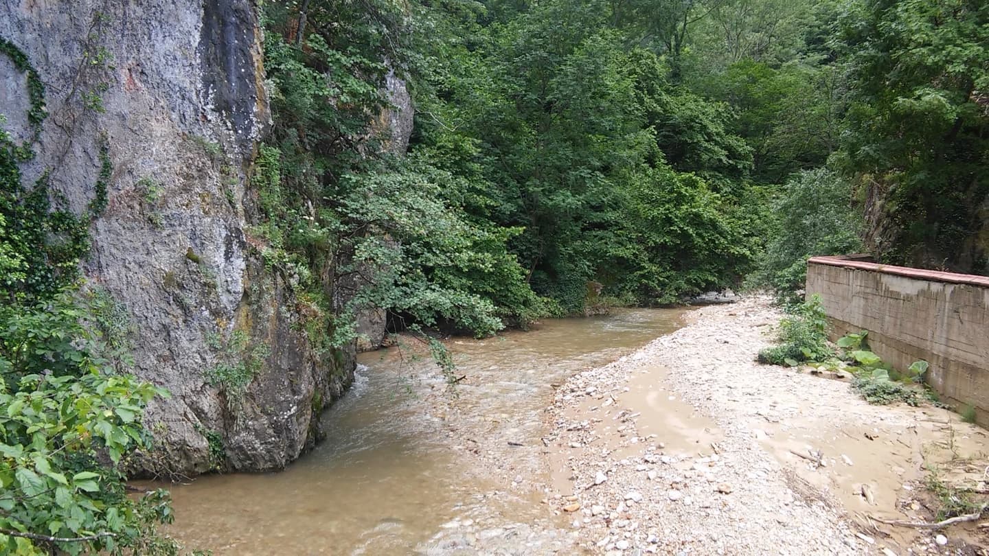 Oylat-Höhle & Thermalbäder: 3 Millionen Jahre alte Tropfsteinhöhle & Heiltal - Bild 1