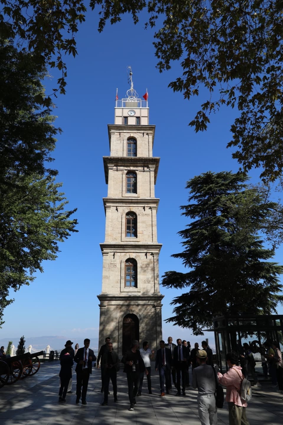 Taman Bursa Tophane dan Menara Jam: Teras Panorama & Panduan Wisata