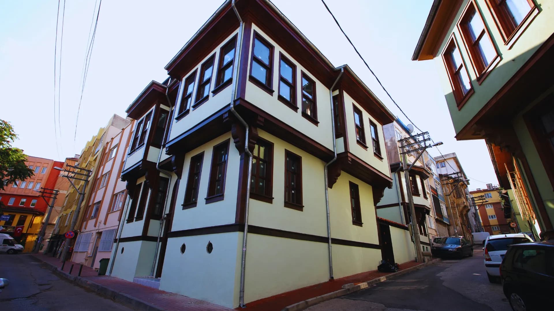 Şehbenderler Historisches Herrenhaus Bibliothek