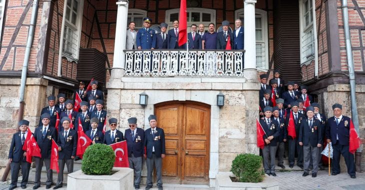 Independence enthusiasm moved to the Historical City Hall