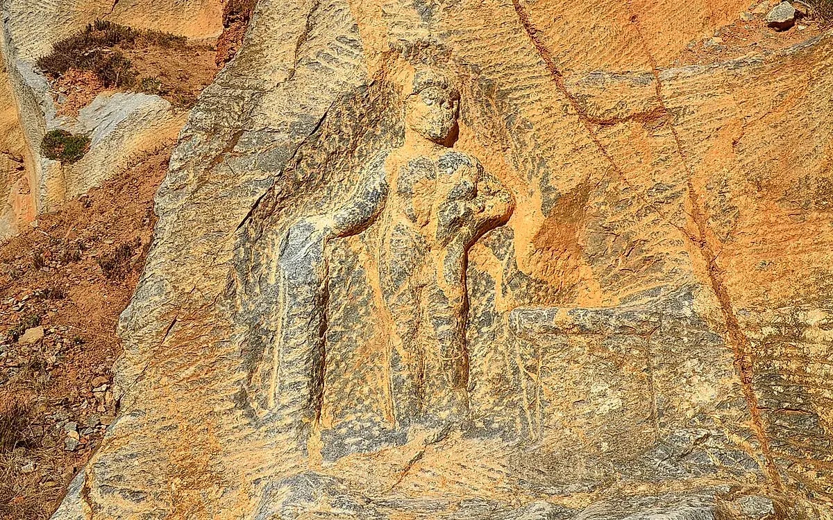 Herakles-Felsenrelief (Iznik) - Bursa İznik Gezilecek Yerler