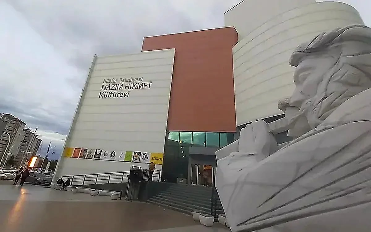 Taman Budaya Hikmet Şahin - Bursa Osmangazi Gezilecek Yerler