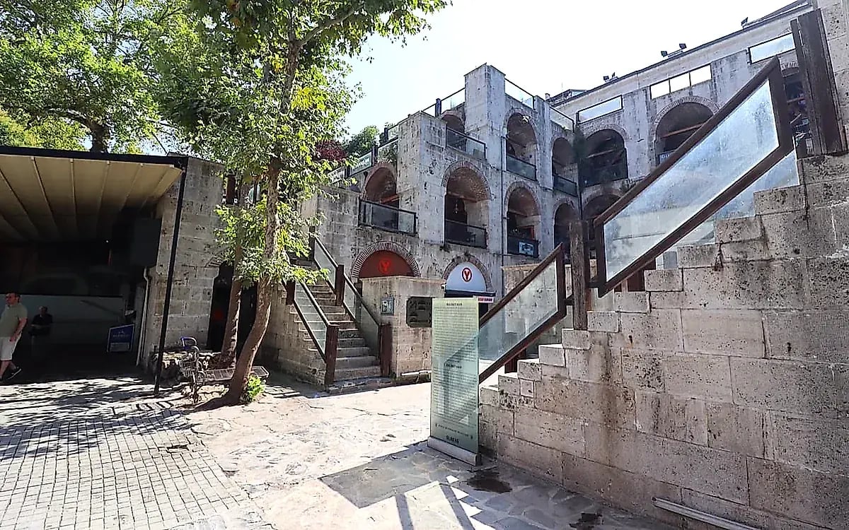 Tarihi Balibey Hanı (Hisar Etekleri) - Bursa Osmangazi Gezilecek Yerler