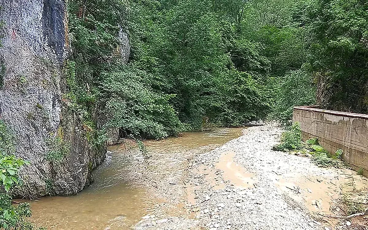 Orhaneli Şahinkaya-Höhle