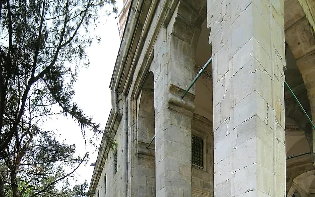 Yıldırım Bayezid Külliyesi, Camii ve Darüşşifası