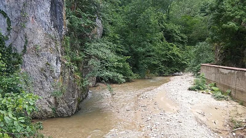 Orhaneli Şahinkaya-Höhle - Bild 1
