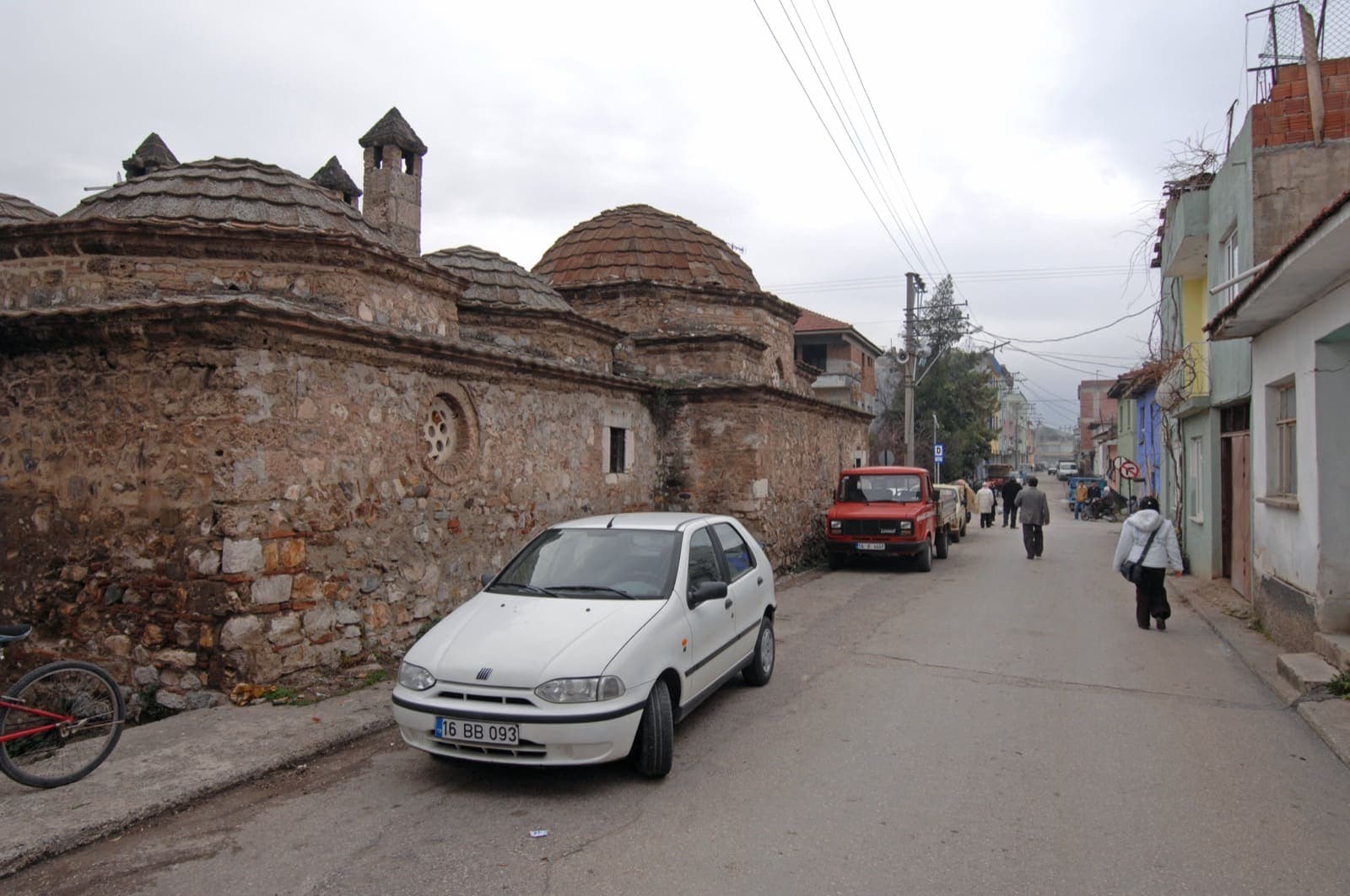 Süleyman Paşa Medresesi: Ayakta Kalan En Eski Osmanlı Medresesi ve Çini Çarşısı - Görsel 2