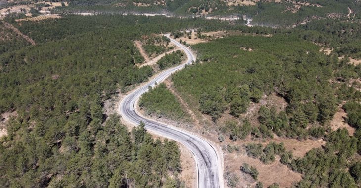 Keles'te yollar yenileniyor
